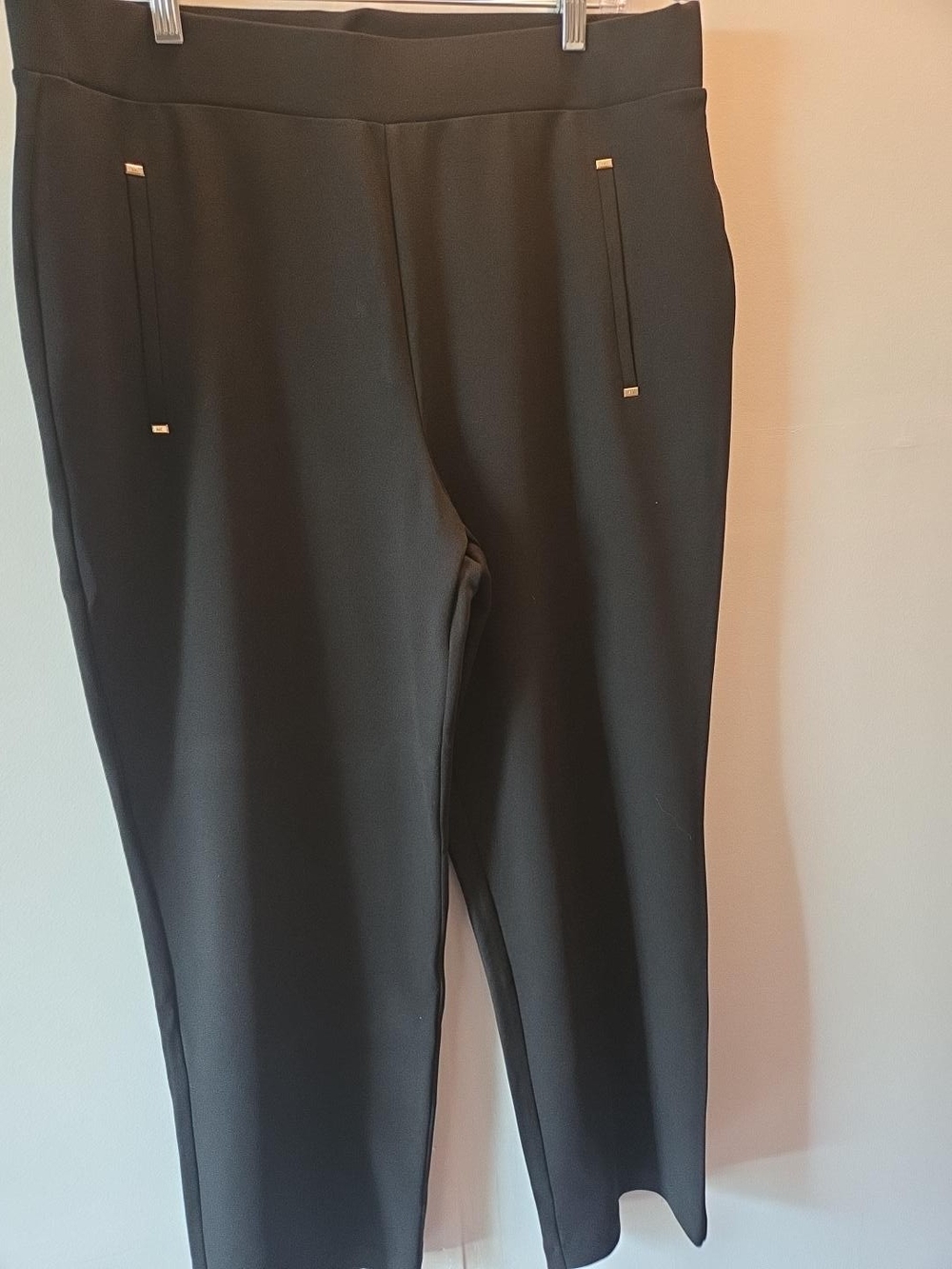 Michael Kors Black Pull-On Slim Ankle Pants Gold Hardware XL NWOT